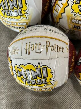 7 New Harry Potter-Mini verse Make It Mini Potions Surprise Ball